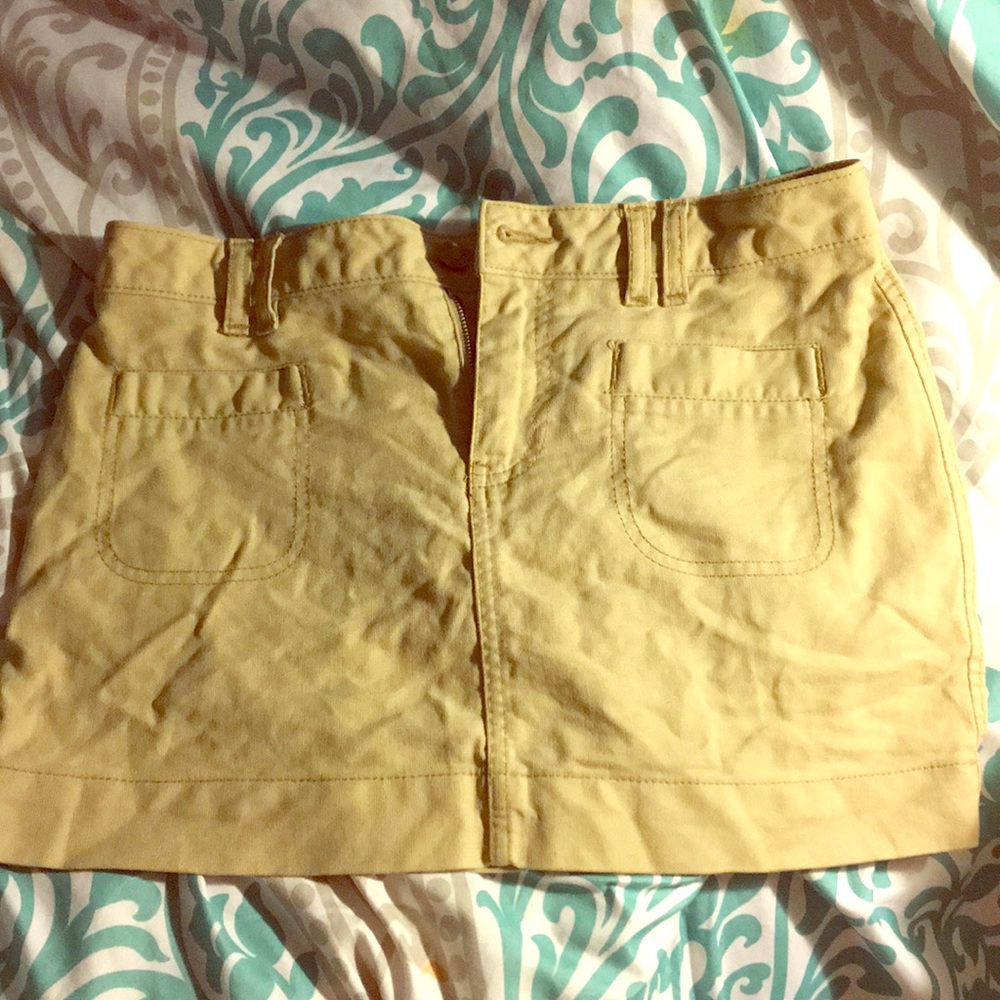 Khaki Old Navy mini skirt